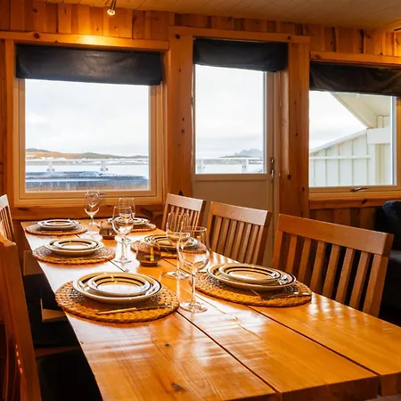 With Jacuzzi And Seaview *